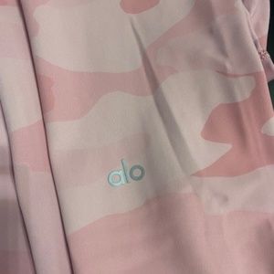 ALO leggings pink camo